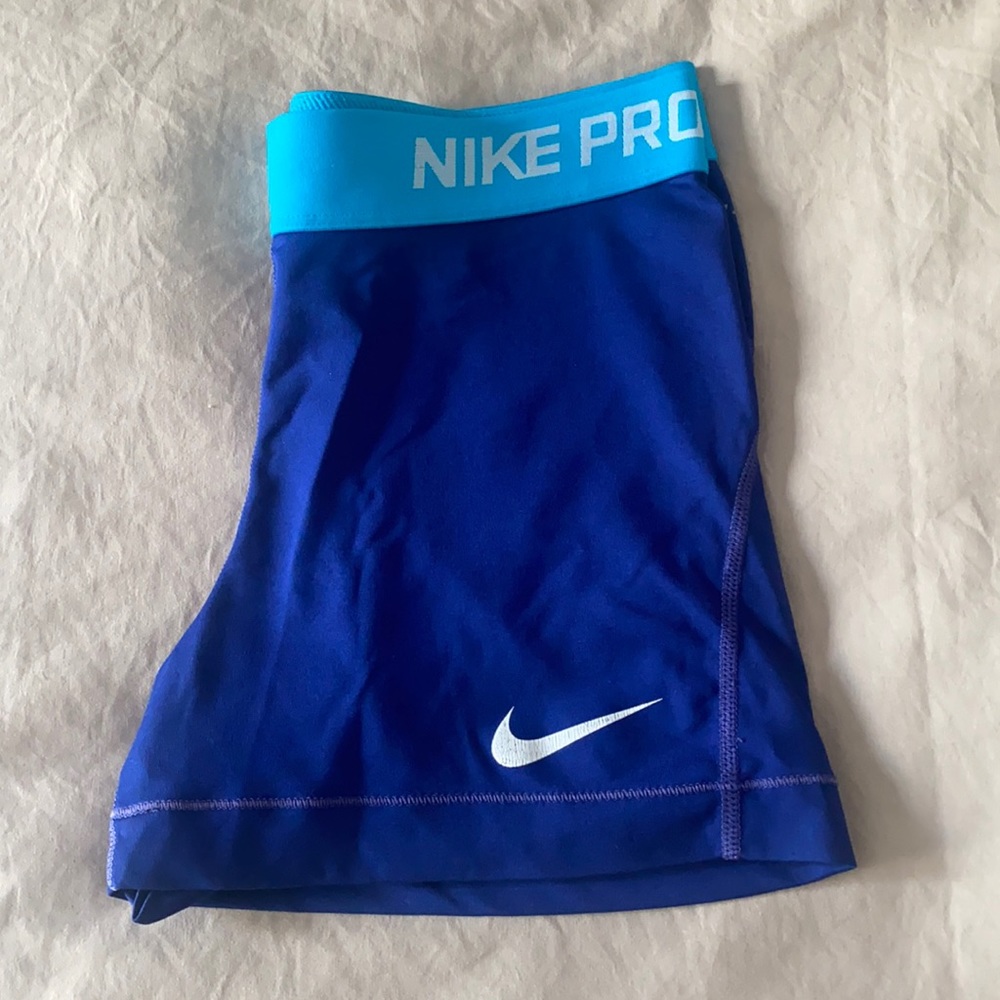 Nike Pro’s